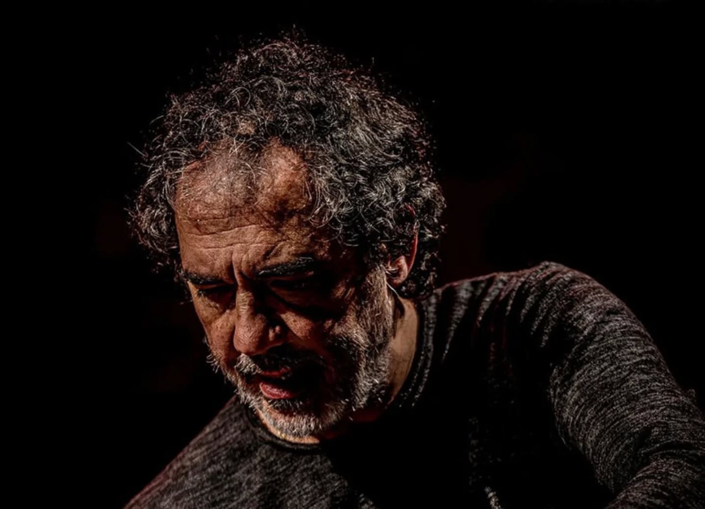 I Concerti del Chiostro: il viaggio di Daniele Di Bonaventura tra jazz, tango e musica da camera.
🌐 www.galatina24.it