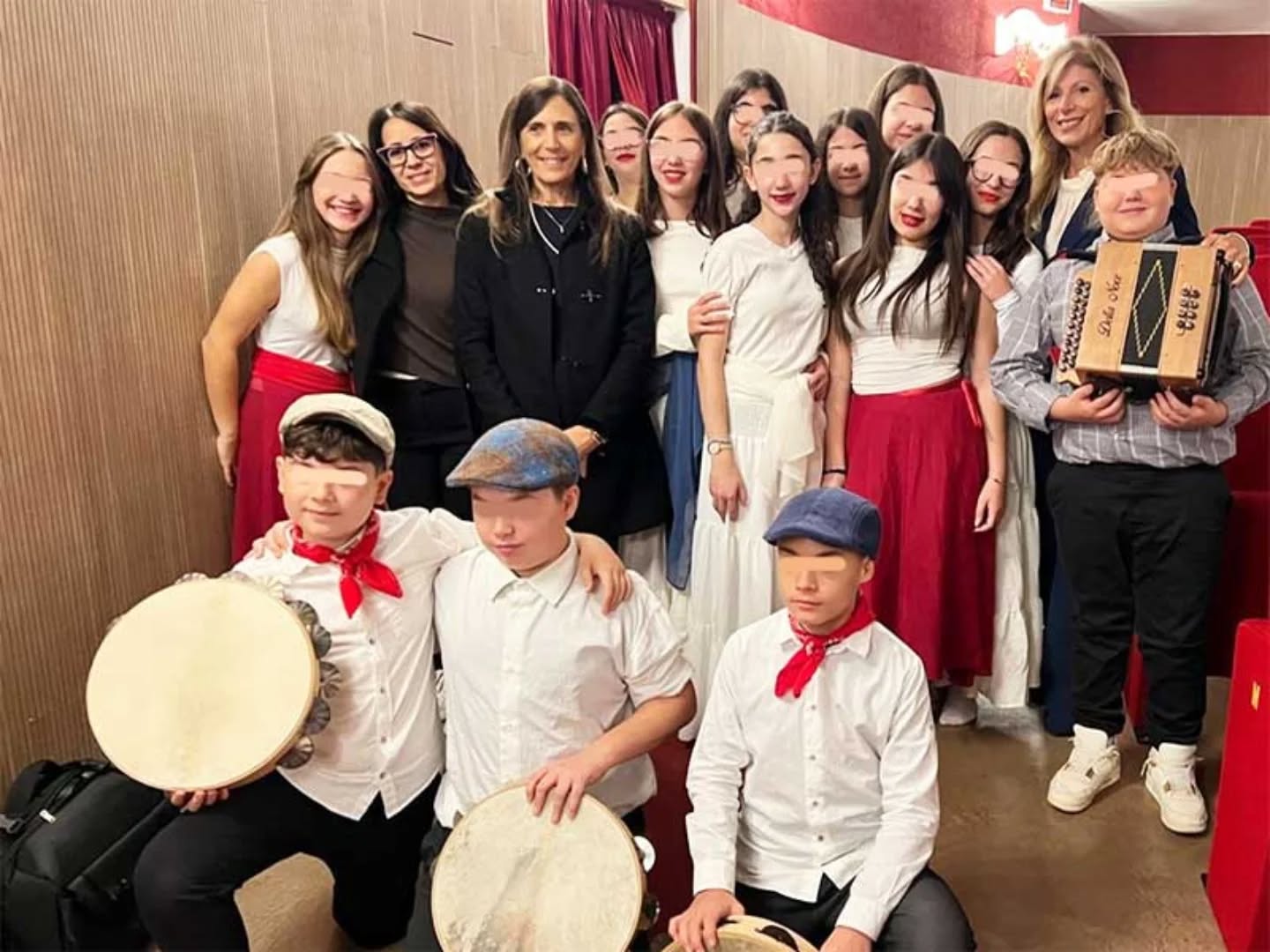 Patto di Gemellaggio Galatina-Corinto: gli studenti del Polo 3 protagonisti con il loro talento.

🌐 www.galatina24.it