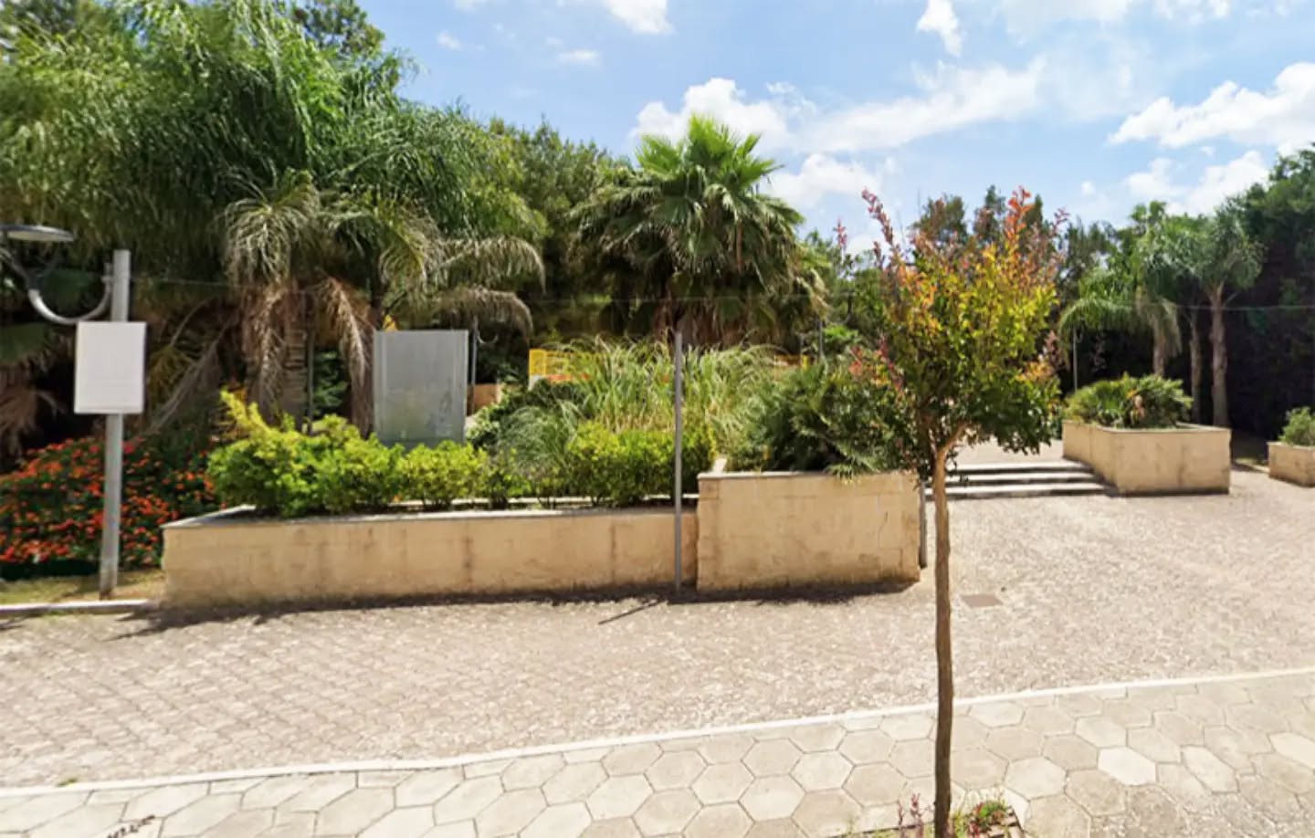 “Polpette avvelenate” in piazzetta Fedele a Galatina. L’allarme del Consiglio di Quartiere Rione Italia

🌐 www.galatina24.it