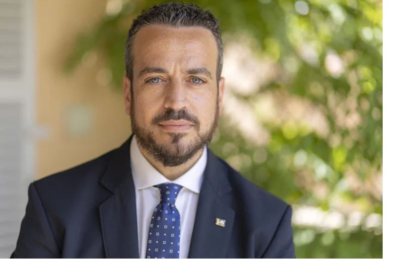 https://www.galatina24.it/leonardo-donno-deputato-m5s-e-coordinatore-regionale-puglia-visita-lospedale-di-galatina/
