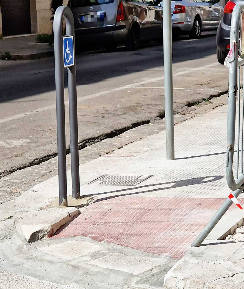 Panneau dissuasif PMR – Si tu prends ma place prends aussi mon handicap