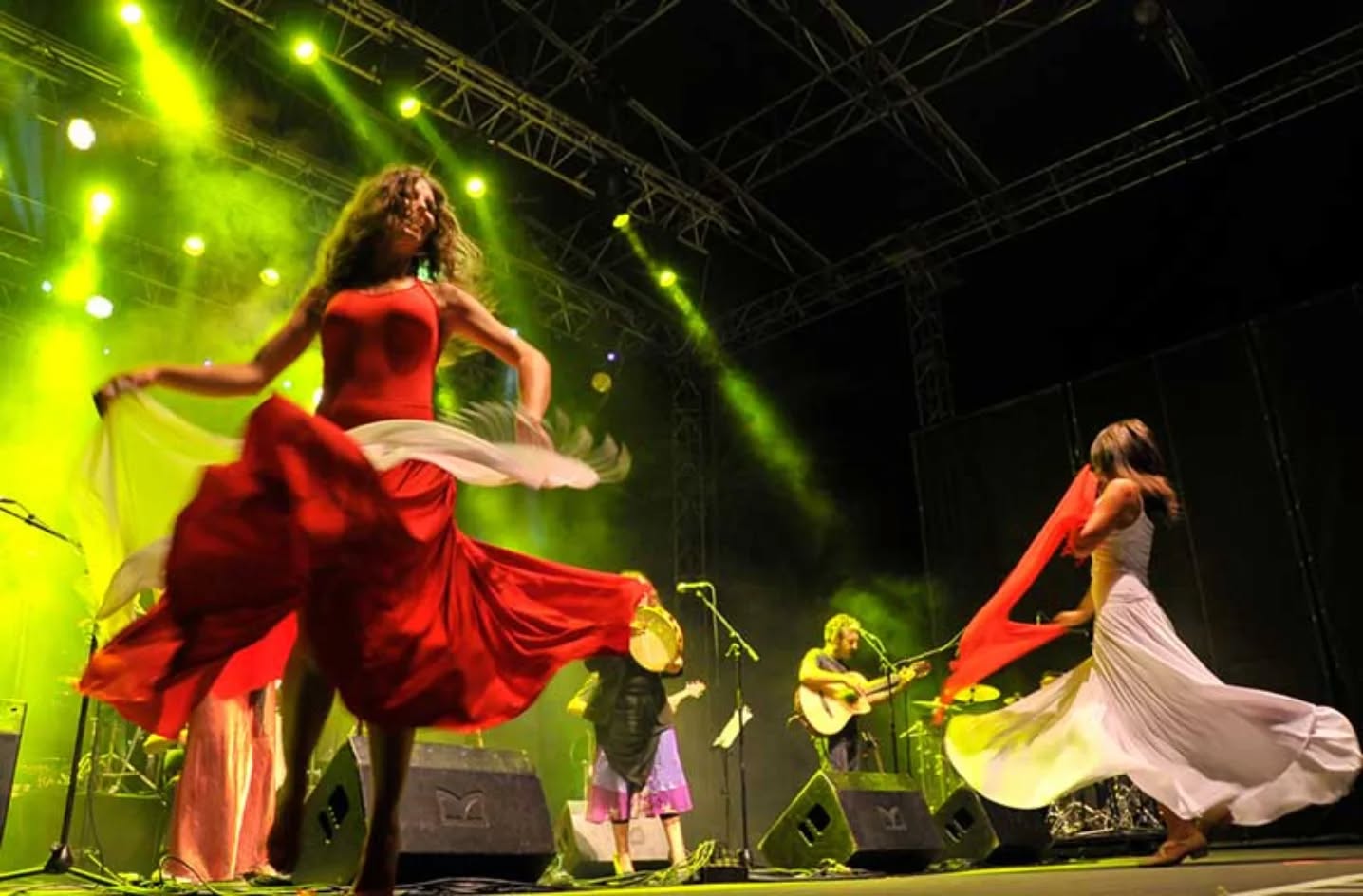 Venti tappe per il Festival itinerante Notte della Taranta. Il 24 agosto a Galatina.
🌐 www.galatina24.it