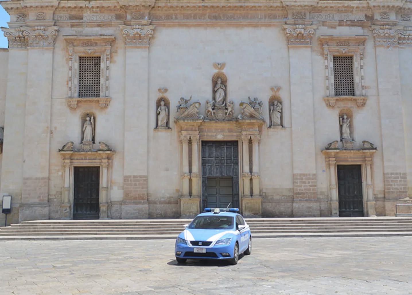 Galatina: continuano i controlli del territorio da parte della Polizia di Stato

🌐 www.galatina24.it