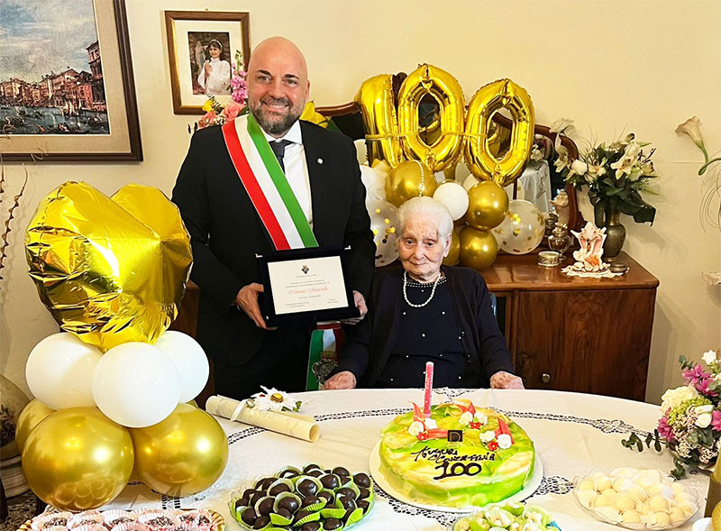 La comunità di Galatina festeggia i 100 anni di nonna Concetta Masciullo La comunità di Galatina festeggia i 100 anni di nonna Concetta Masciullo