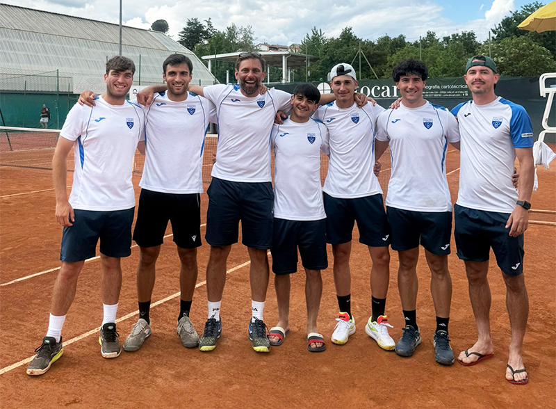Il Circolo Tennis Galatina si impone per 4-2 sul difficile campo del Poggibonsi Il Circolo Tennis Galatina si impone per 4-2 sul difficile campo del Poggibonsi