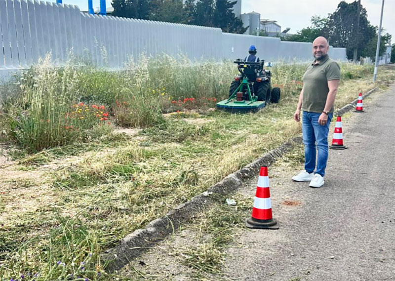Gatto (DF): “Zona industriale di Galatina più ordinata e sicura con i lavori di manutenzione del verde” Gatto (DF): “Zona industriale di Galatina più ordinata e sicura con i lavori di manutenzione del verde”