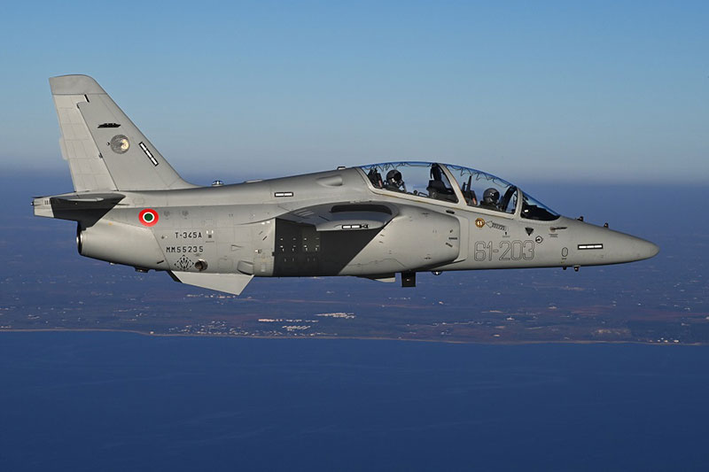 Alla Scuola di volo di Galatina entra in servizio il nuovo addestratore T-345A Alla Scuola di volo di Galatina entra in servizio il nuovo addestratore T-345A