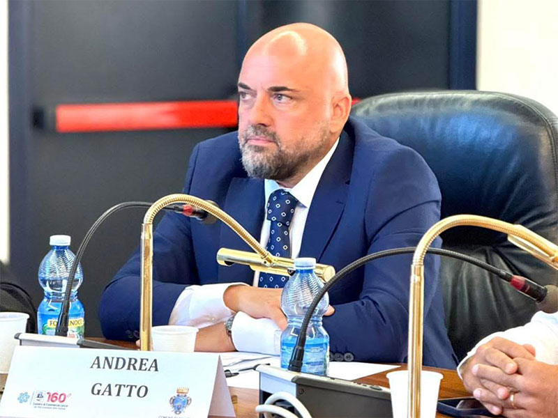 “Essere collegamento tra imprenditori dell’area ASI e progetto di rinnovamento della Fiera” “Essere collegamento tra imprenditori dell’area ASI e progetto di rinnovamento della Fiera”
