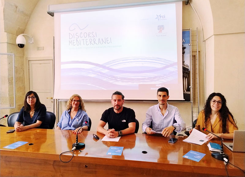 “Discorsi Mediterranei”: si apre il festival itinerante su diritti, migrazioni e solidarietà internazionale “Discorsi Mediterranei”: si apre il festival itinerante su diritti, migrazioni e solidarietà internazionale