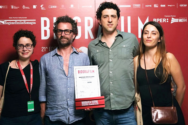 “A luci spente”, il film del leccese Mattia Epifani emoziona il Biografilm festival “A luci spente”, il film del leccese Mattia Epifani emoziona il Biografilm festival