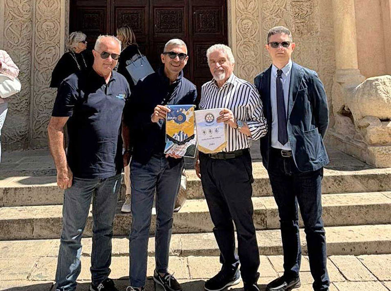 Il Rotary Club di Galatina incontra in città i soci del club “Ancona Conero” Il Rotary Club di Galatina incontra in città i soci del club “Ancona Conero”
