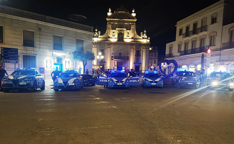 Galatina, Neviano, Seclì e Sogliano Cavour: continuano i servizi di controllo della Polizia di Stato Galatina, Neviano, Seclì e Sogliano Cavour: continuano i servizi di controllo della Polizia di Stato