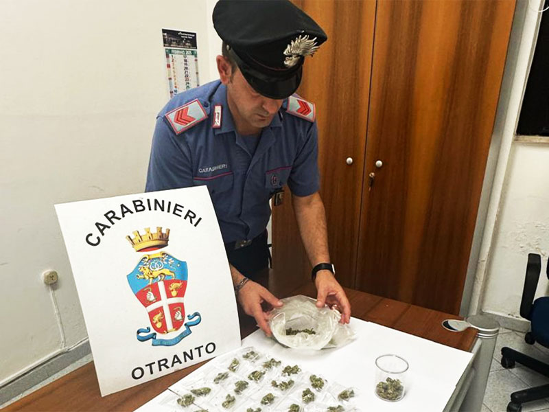22enne di Galatina in arresto per detenzione ai fini di spaccio di sostanza stupefacente 22enne di Galatina in arresto per detenzione ai fini di spaccio di sostanza stupefacente