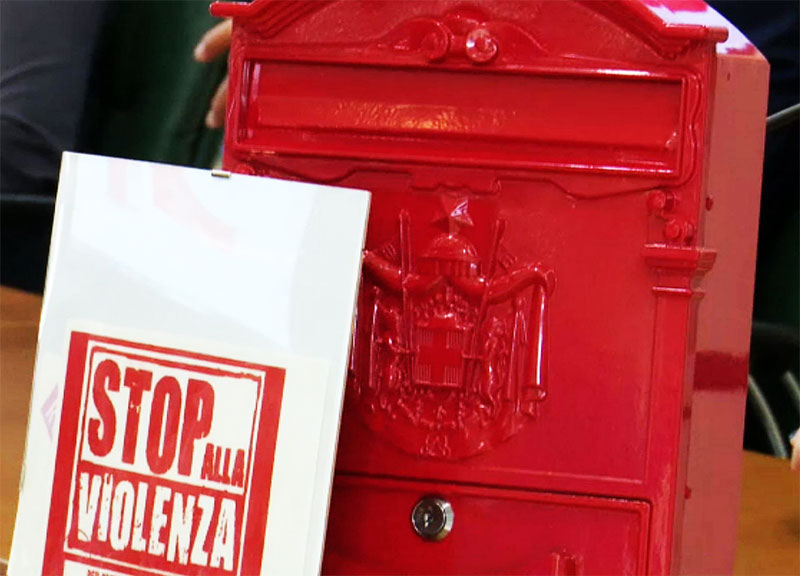 L’associazione “Un Cuore Protetto” presenta il progetto “Cassetta Rossa” contro la violenza L’associazione “Un Cuore Protetto” presenta il progetto “Cassetta Rossa” contro la violenza