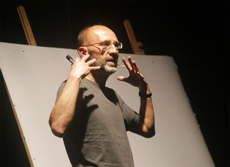 La “Trilogia triestina” di Mauro Covacich in scena al Chiostro degli Agostiniani La “Trilogia triestina” di Mauro Covacich in scena al Chiostro degli Agostiniani