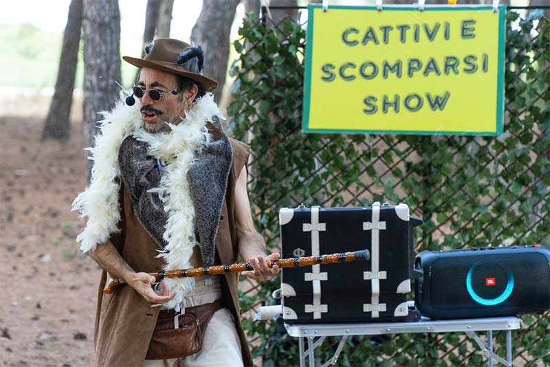 “Un teatro nel bosco” con laboratori, spettacoli e performance per tutta la famiglia “Un teatro nel bosco” con laboratori, spettacoli e performance per tutta la famiglia