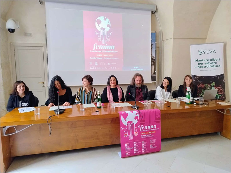 Musica, arte e parole per raccontare “Femina – la mia voce è il mondo intero” Musica, arte e parole per raccontare “Femina – la mia voce è il mondo intero”