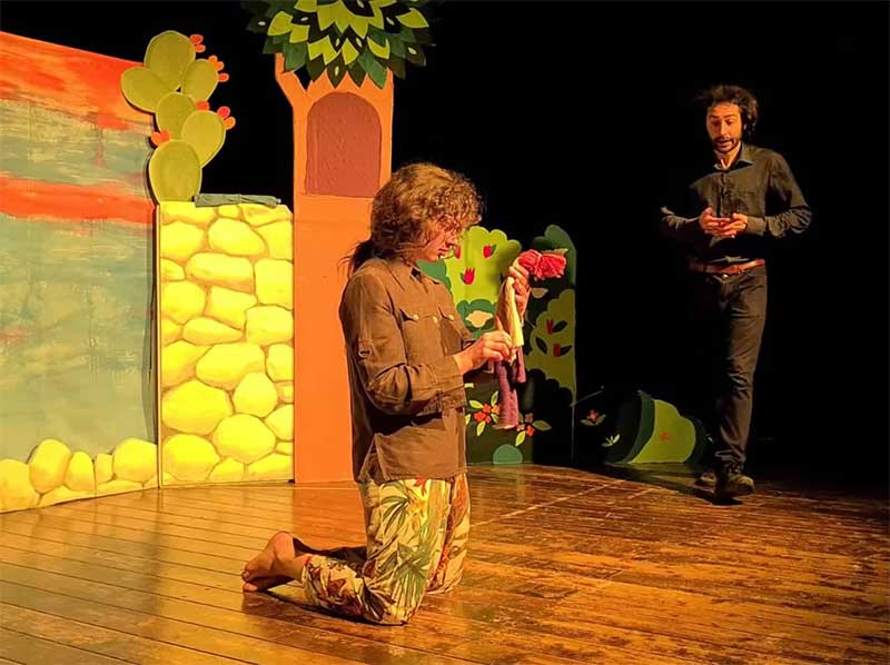 Al via ad Aradeo “Bagliori d’Ombra”, la rassegna di teatro per ragazzi e famiglie Al via ad Aradeo “Bagliori d’Ombra”, la rassegna di teatro per ragazzi e famiglie
