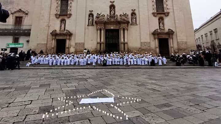 “Un coro per la pace”: i bambini del Polo 1 di Galatina e Collemeto protagonisti in piazza San Pietro
