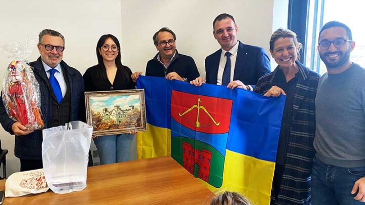 “100×100 Ponti dell’Istruzione”: incontro online tra gli studenti del Polo 1 di Galatina e alcune scuole ucraine