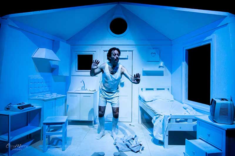 Factory Compagnia Transadriatica e Michele Sinisi sul palcoscenico del Teatro Comunale di Nardò