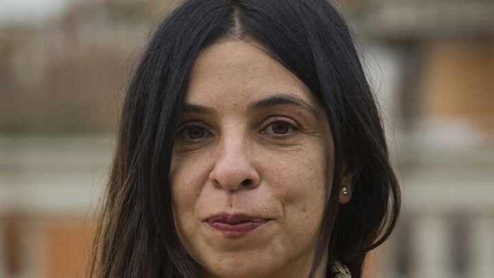 Doppia presentazione nel Salento per la scrittrice Antonella Lattanzi