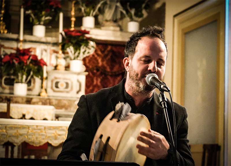 Strina, canti e zampogne nella Parrocchia Santa Maria della Neve di Cutrofiano