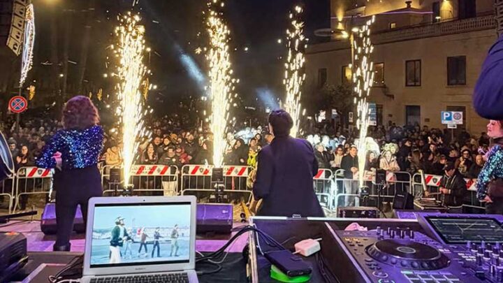 Galatina: musica, balli, sorrisi ed energia travolgente per dare il benvenuto al nuovo anno