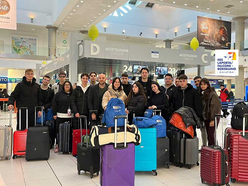 Viaggio di formazione scuola-lavoro per gli studenti dell’I.I.S.S. “Laporta/Falcone-Borsellino”