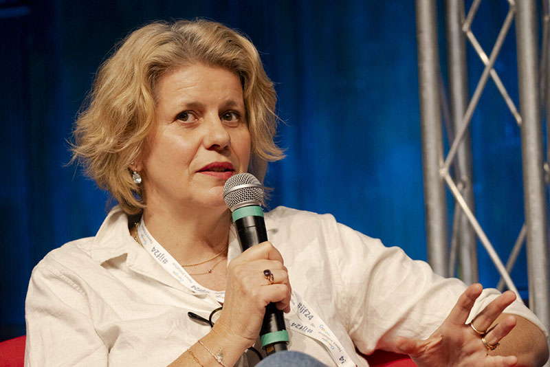 La giornalista Tonia Mastrobuoni presenta “La peste”, indagine sulla destra in Germania