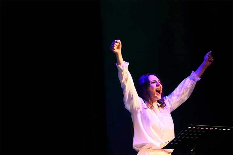 “A forza di essere donna”, uno spettacolo dedicato al femminile in tre comune del Salento