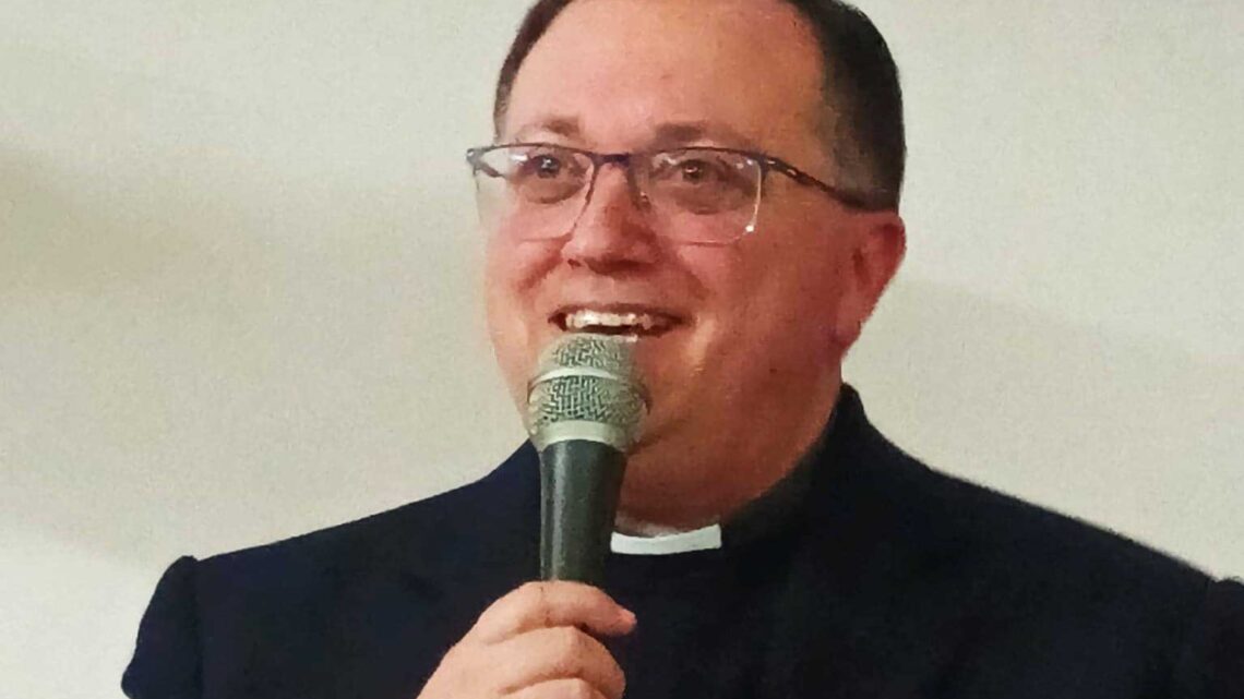 Alla Libreria Mondadori di Galatina la presentazione dell’ultimo lavoro di studio di Don Francesco Coluccia