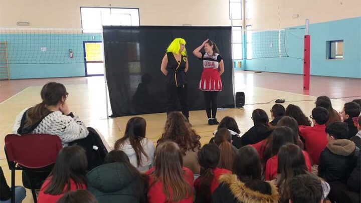 “English on Stage”: al Polo 3 di Galatina il teatro diventa strumento di apprendimento e coinvolgimento