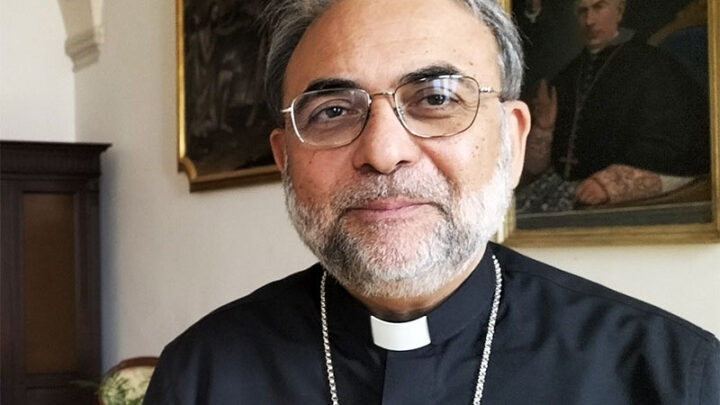 I giovani di Galatina incontrano Mons. Francesco Neri, arcivescovo della Diocesi di Otranto