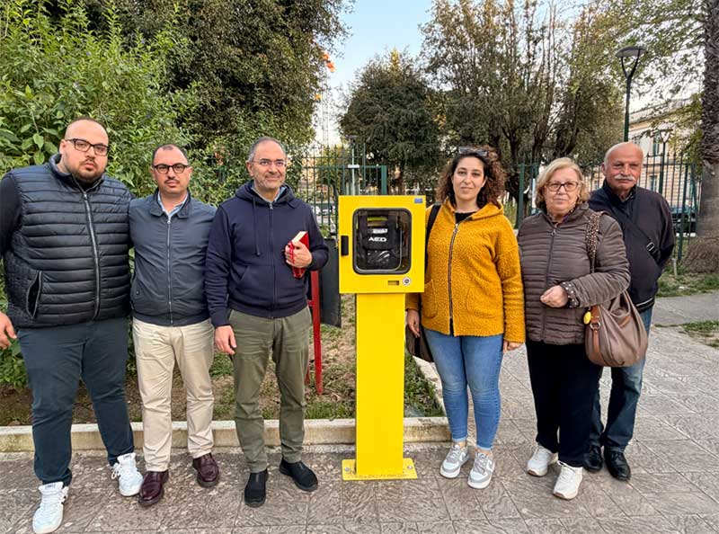 L’associazione “Tony Manco” dona un defibrillatore al Comune di Galatina