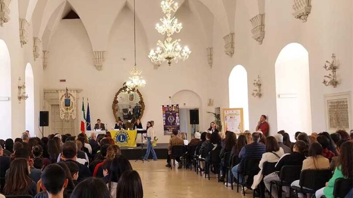 Gli studenti del Polo 3 di Galatina premiati al concorso “Un poster per la Pace”