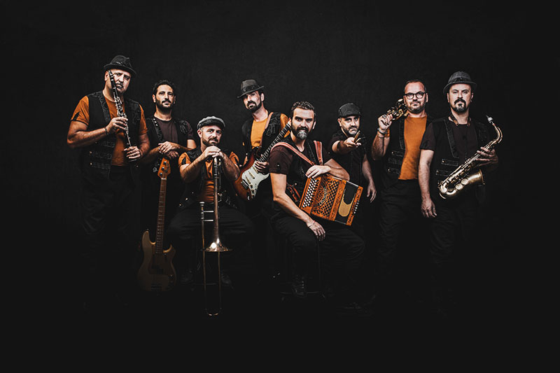 BandAdriatica celebra vent’anni di musica con una grande festa tra memoria e suoni