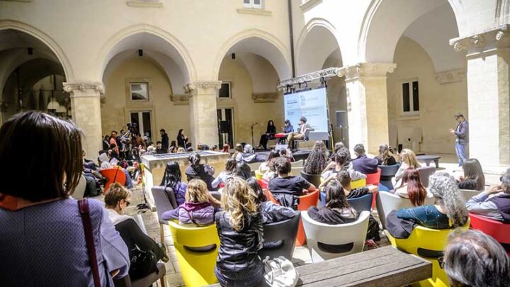 Torna a Lecce il “Festival Treccani della lingua italiana”. Parola chiave “dialogo”