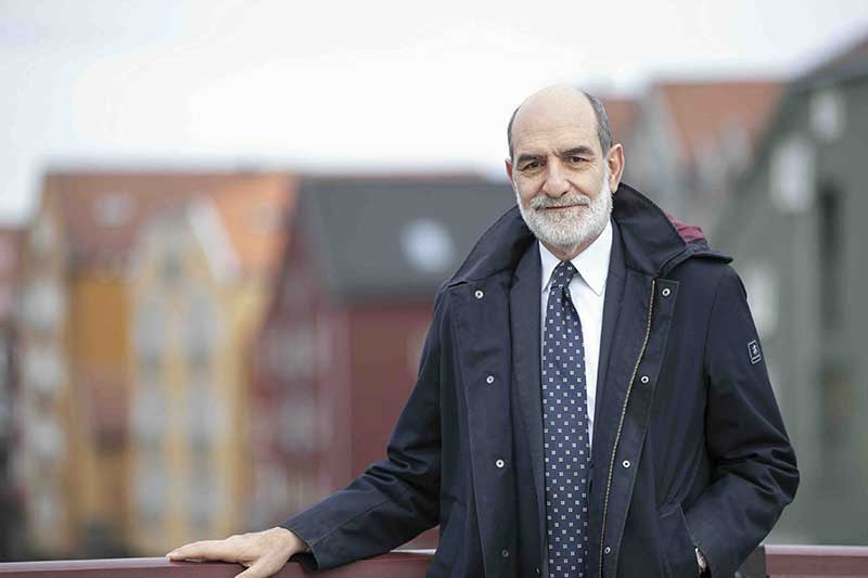 “Finché durerà la terra”: Giovanni Grasso presenta il suo libro al Salento Book Festival