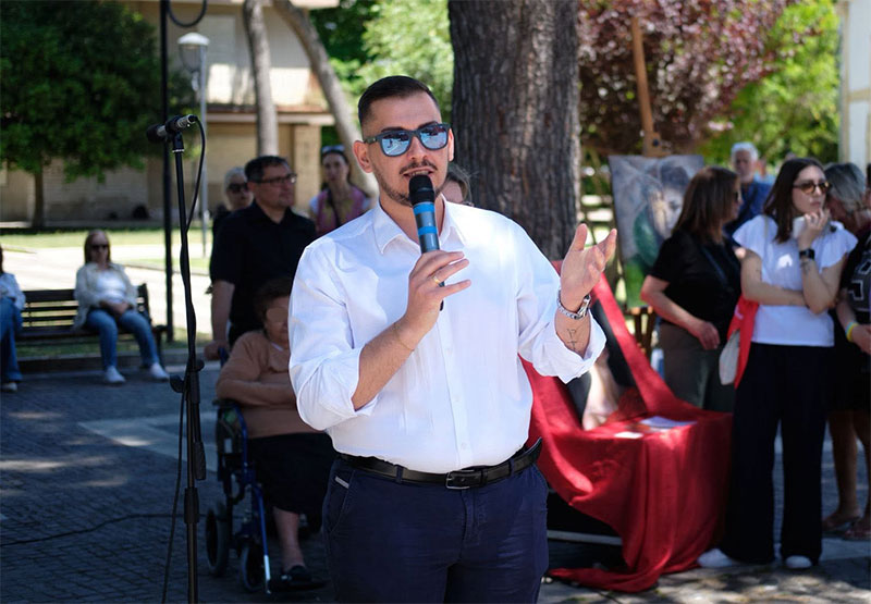 La politica può essere confronto duro e aspro, ma non può diventare odio permanente