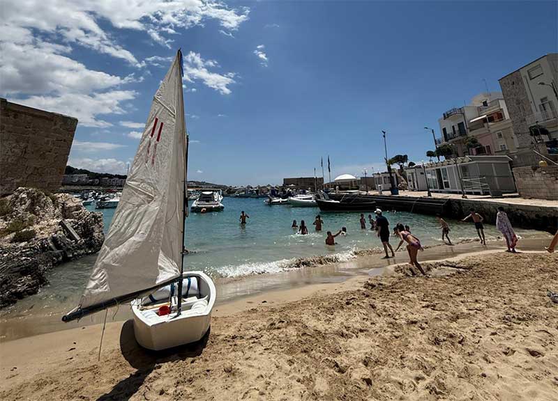 “Vela a scuola”: un’avventura tra “Lu sule, lu mare, lu ientu” per gli studenti del Polo 3 di Galatina