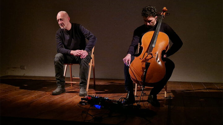 In scena “In Marcia. Appunti di un esodo” con Fabrizio Saccomanno e Marco Schiavone
