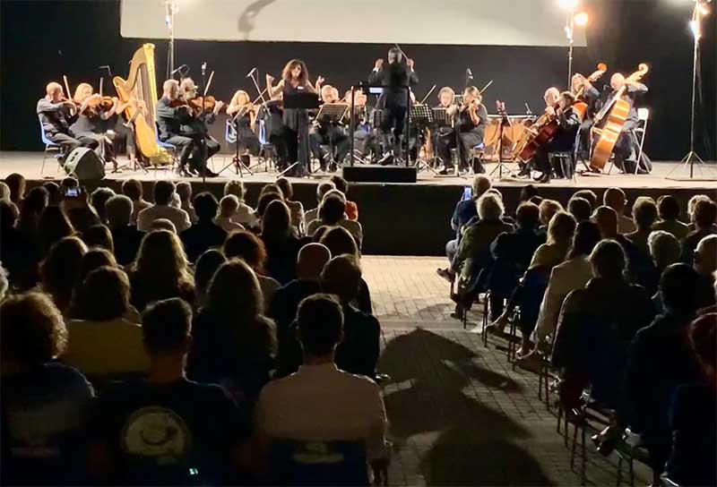 “Senza fine. L’universo di Ornella Vanoni” con Serena Spedicato e l’Orchestra Sinfonica di Lecce e del Salento