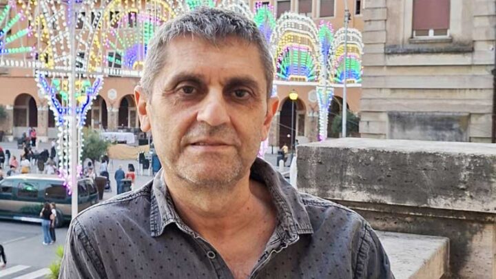 Lo scrittore salentino Stefano Cazzato presenta la raccolta di poesie “Portala tu, la bellezza”