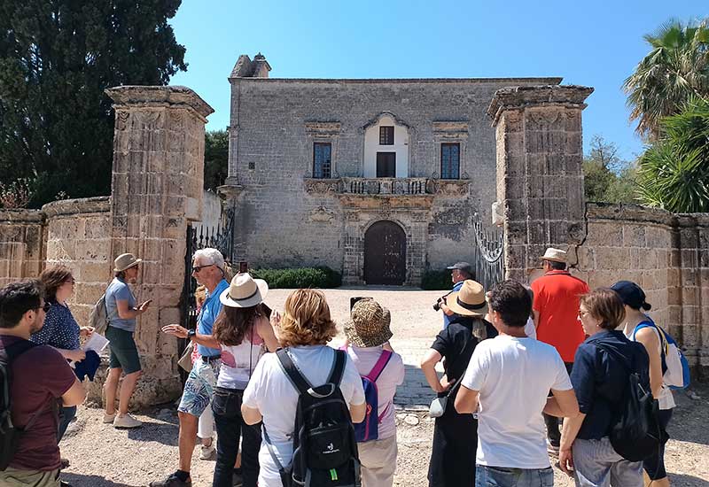 “Festival Déco” presenta una visita guidata alle ville eclettiche e barocche in località Cenate