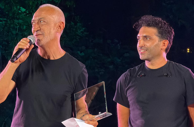 La compagnia salentina Ura Teatro vince il Premio Ermo Colle con “In Marcia. Appunti di un esodo”