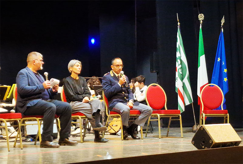 Legalità e sicurezza, il Polo 1 di Galatina protagonista al Teatro Cavallino Bianco